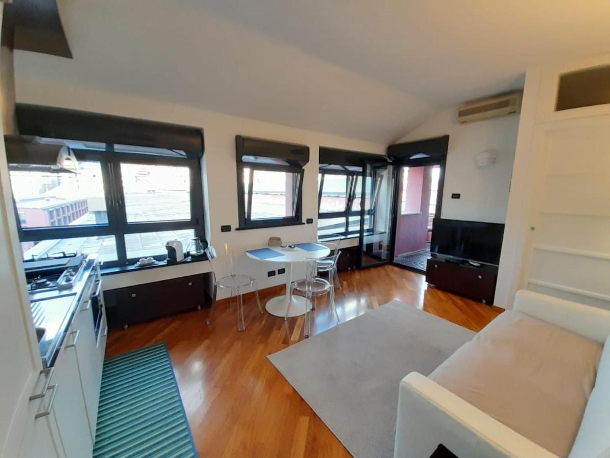 شقة Bilocale Vista Mare Con Terrazzo-Porto Antico- Parcheggio Scontato جنوة المظهر الخارجي الصورة