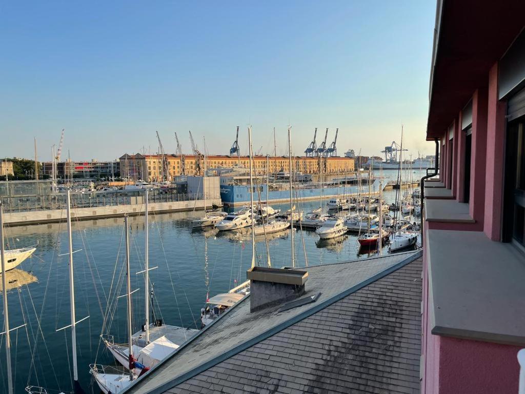 شقة Bilocale Vista Mare Con Terrazzo-Porto Antico- Parcheggio Scontato جنوة المظهر الخارجي الصورة