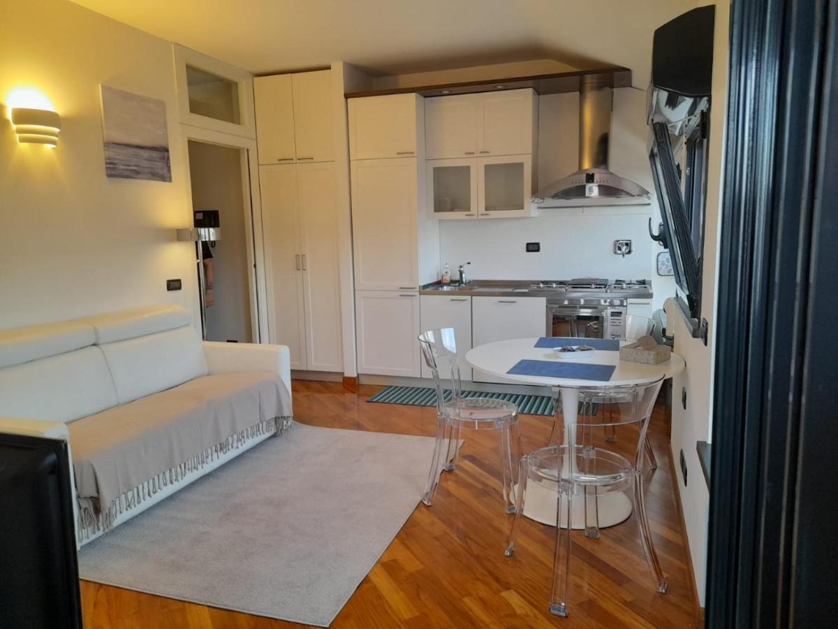 شقة Bilocale Vista Mare Con Terrazzo-Porto Antico- Parcheggio Scontato جنوة المظهر الخارجي الصورة